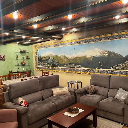 Casa Pelentos Sandiniés Esterno foto