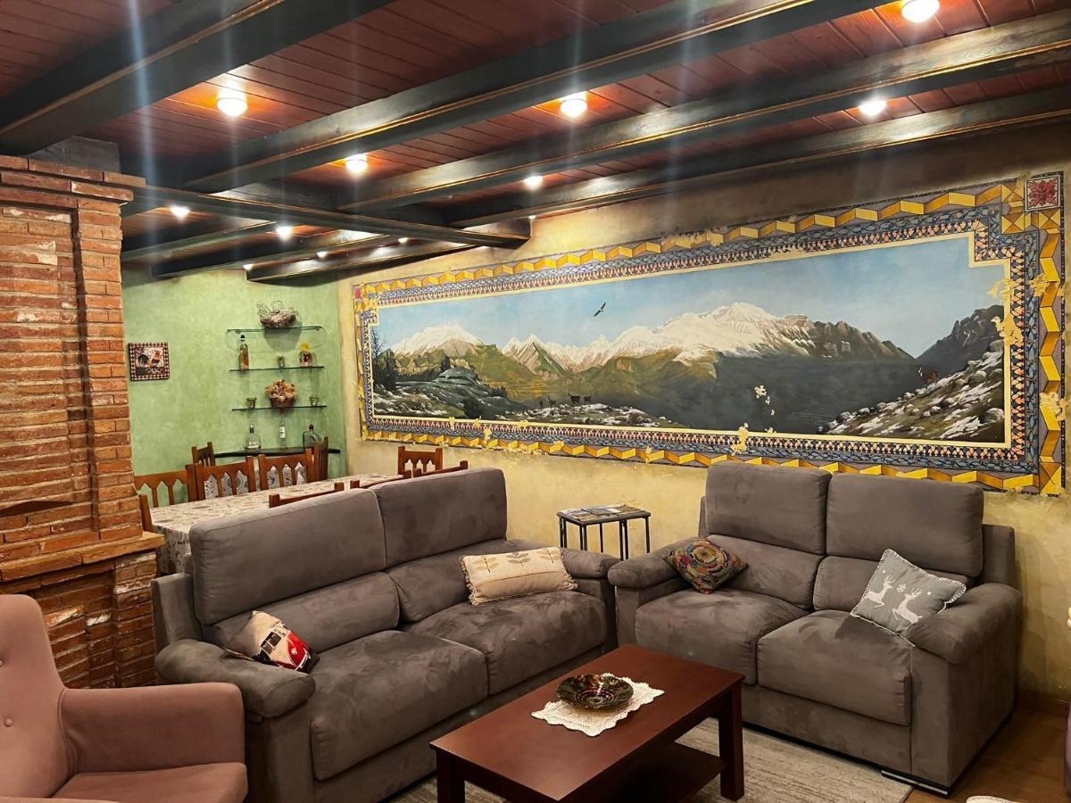 Casa Pelentos Sandiniés Esterno foto